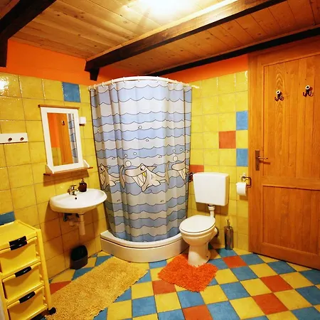 Vikendica Mountain Family House